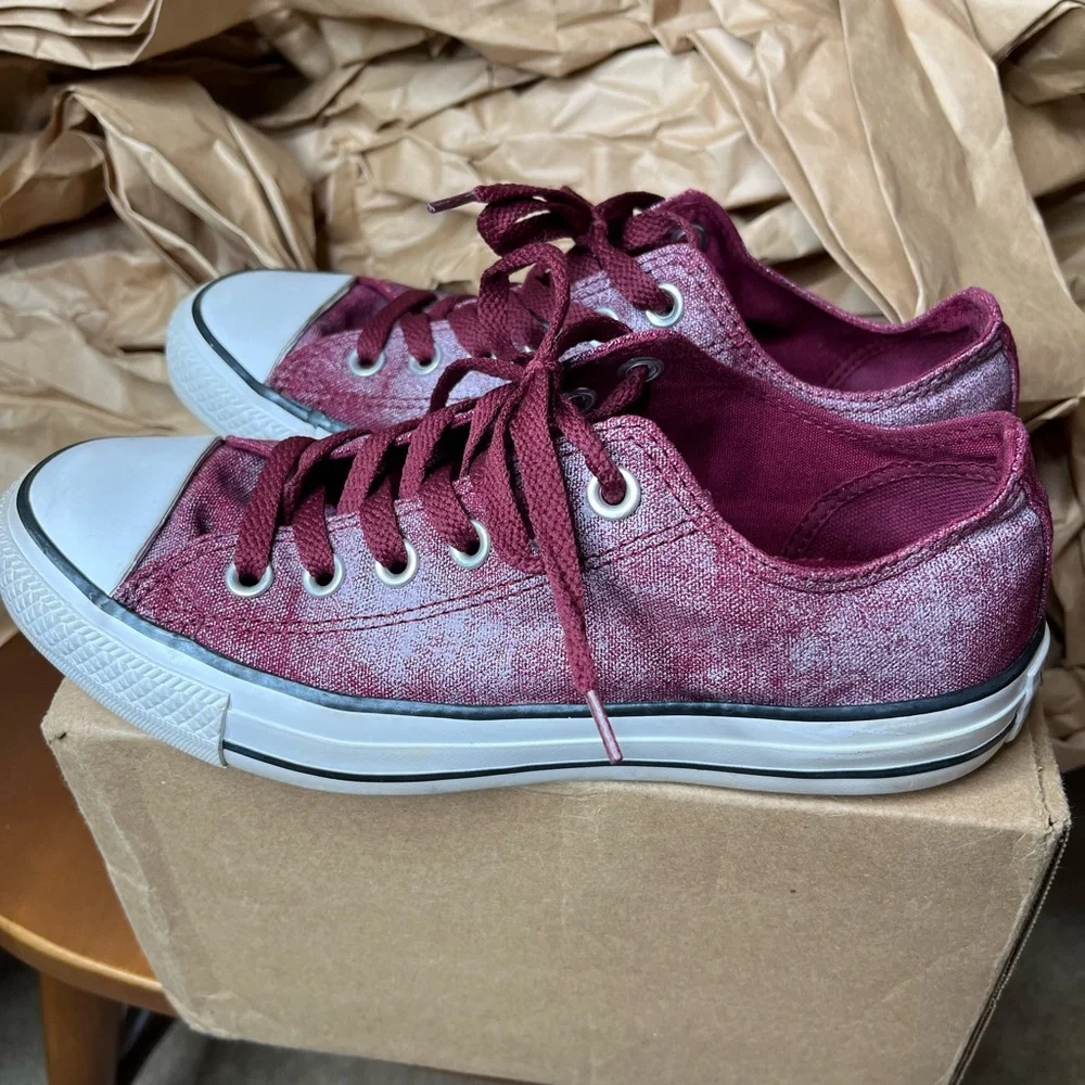 Maroon Converse Elena Gilbert core Size 7 - Picture 3 of 7